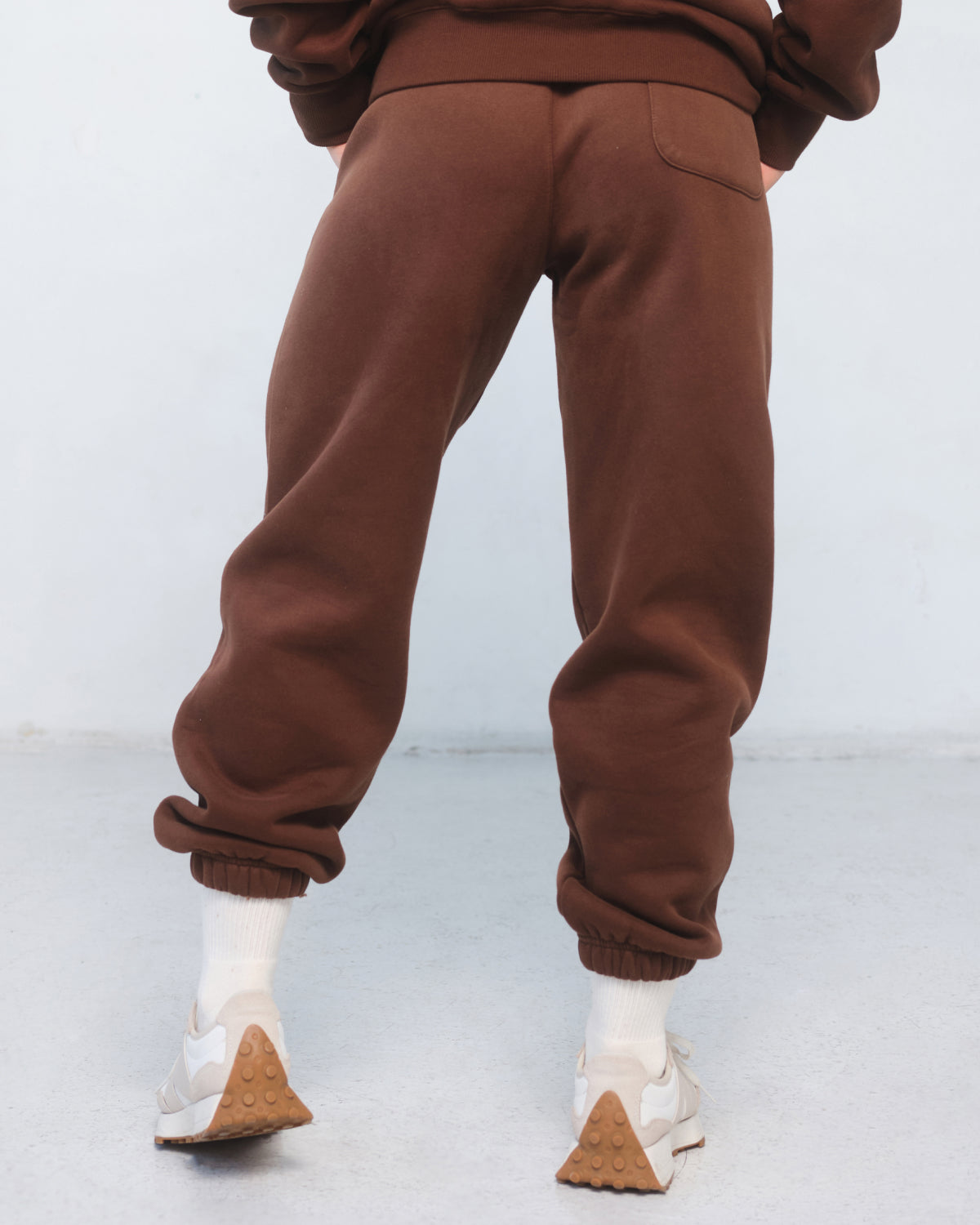 Trackpant for Women in Brown – Tapered Leg, Adjustable Waistband, Soft Breathable Fabric for Comfort & Style