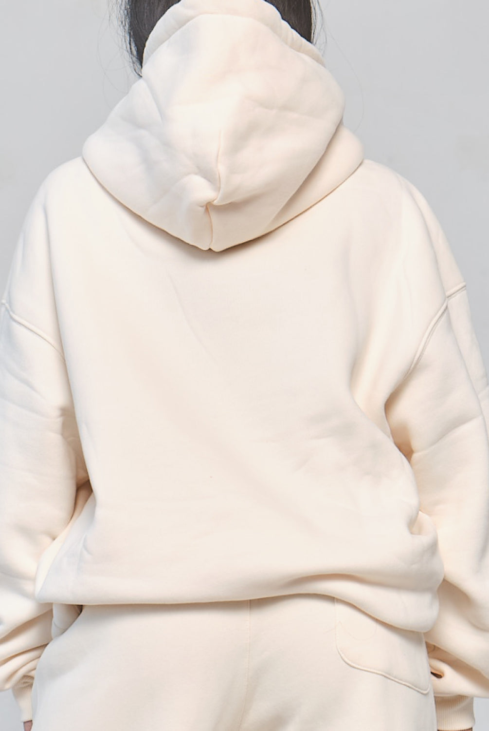 Athleisure Hoodie for Women in Cream – Ultra-Soft Fabric, Relaxed Fit with Drawstring Hood & Pockets