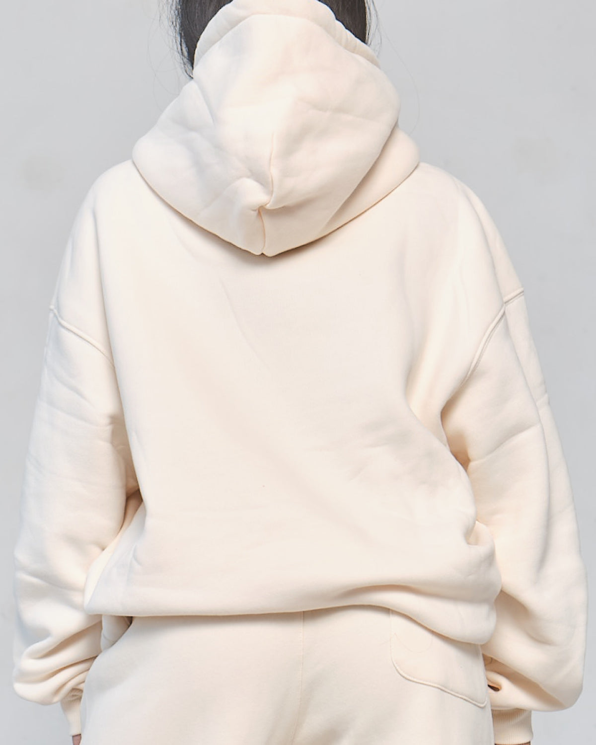 Athleisure Hoodie for Women in Cream – Ultra-Soft Fabric, Relaxed Fit with Drawstring Hood & Pockets