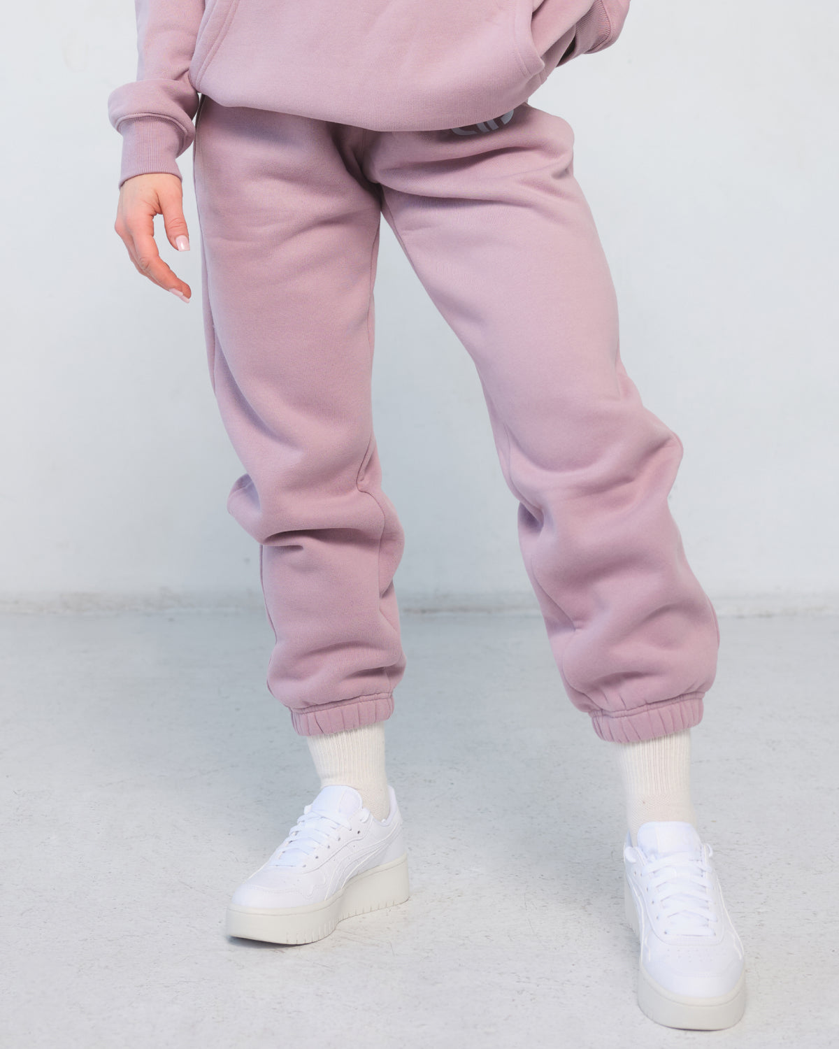 Trackpant for Women in Pink – Tapered Leg, Adjustable Waistband, Soft Breathable Fabric for Comfort & Style