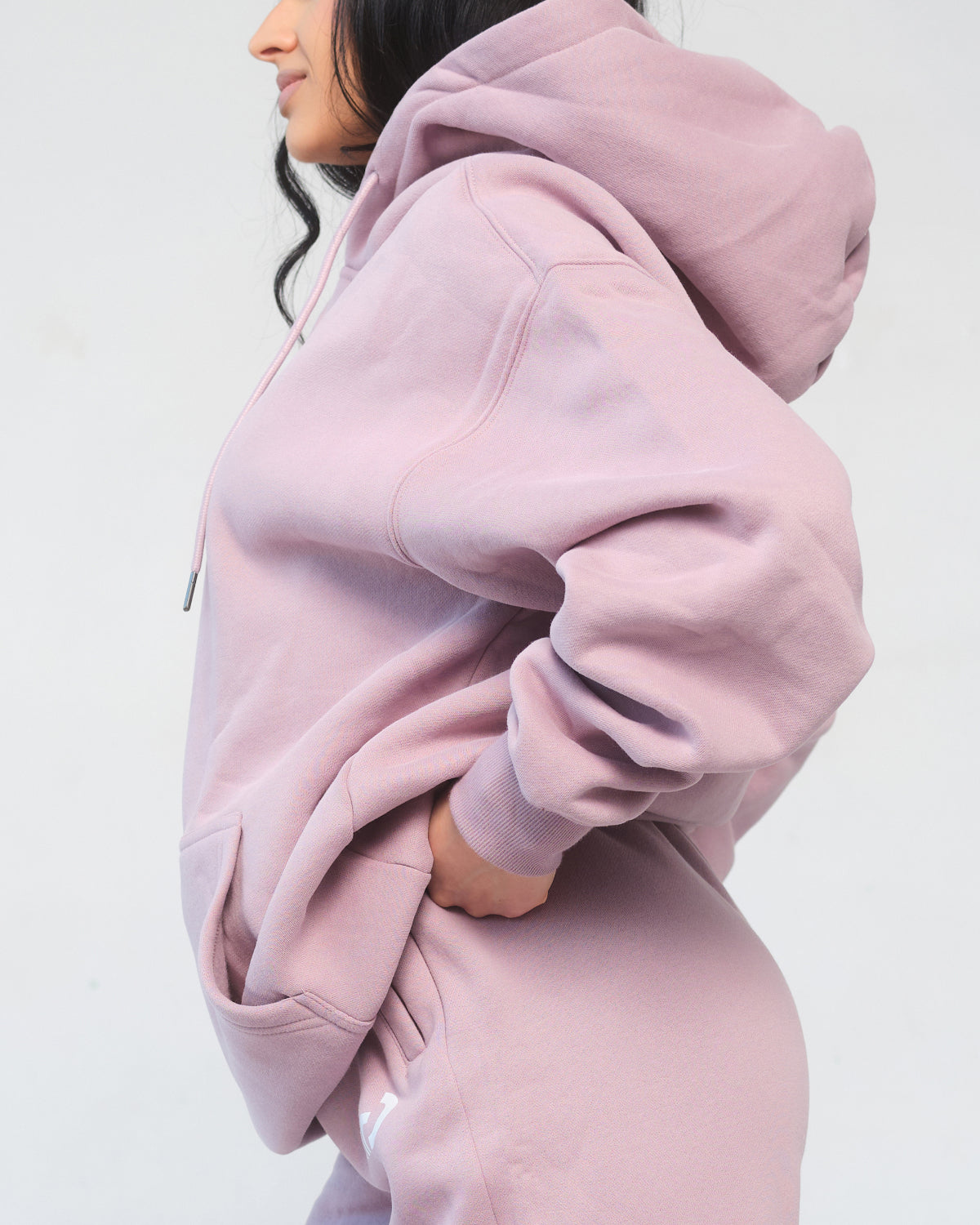 Athleisure Hoodie for Women in Pink – Ultra-Soft Fabric, Relaxed Fit with Drawstring Hood & Pockets